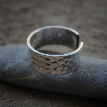 Solis Edge adjustable sterling silver ring