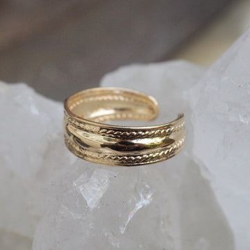 Halo Glow gold midi adjustable ring