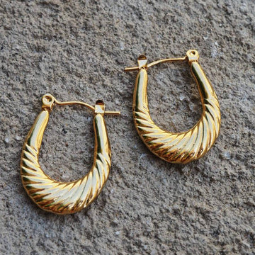Iris gold hoop earrings