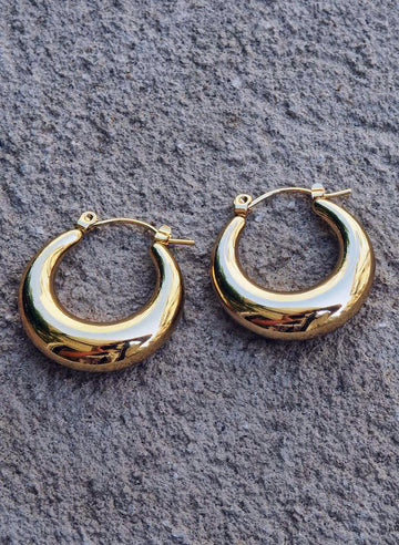 Luna gold hoop earrings