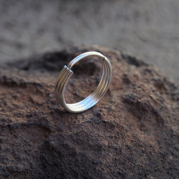 Echo silver piercing ring