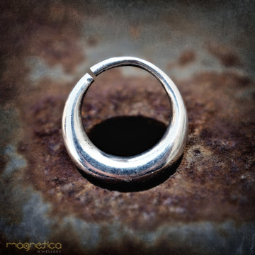 Silver chunky piercing Ring