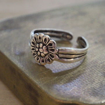 Wildflower silver small adjustable ring