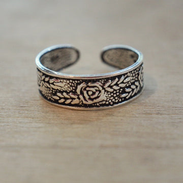 Petite silver small adjustable ring