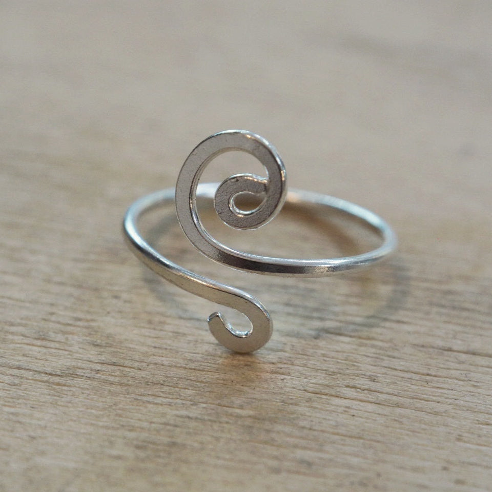 Breeze sterling silver ring