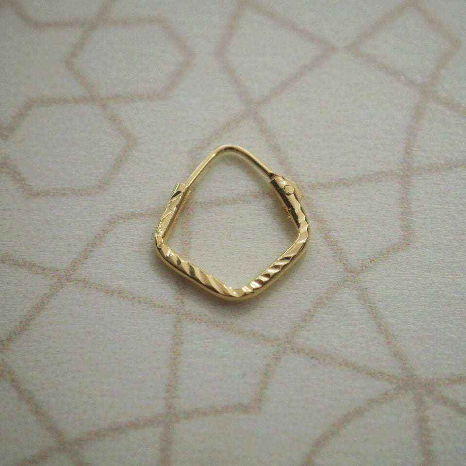 triangle cut gold plated piercing ring