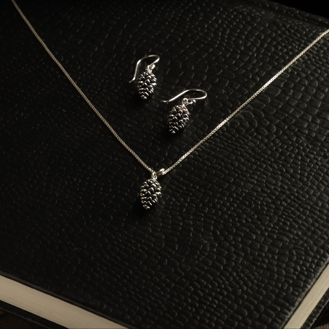 Pinecone silver necklace