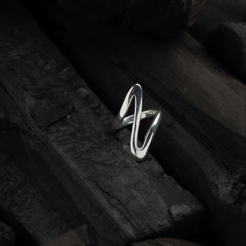 Mira silver ring
