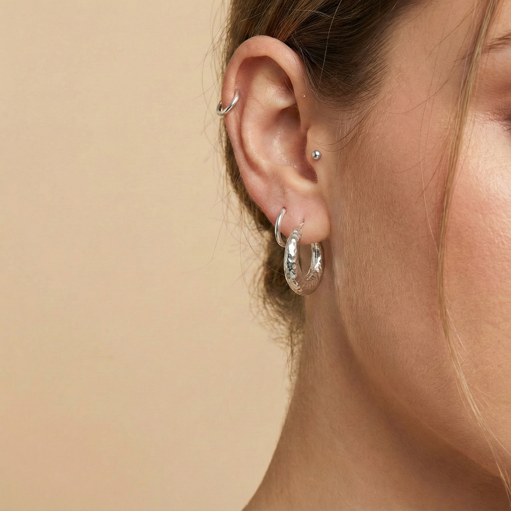  עגילי חישוק כסף Halo- Magnetica Jewelry