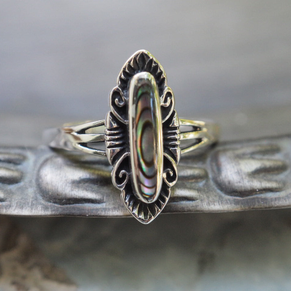 Vesta silver ring