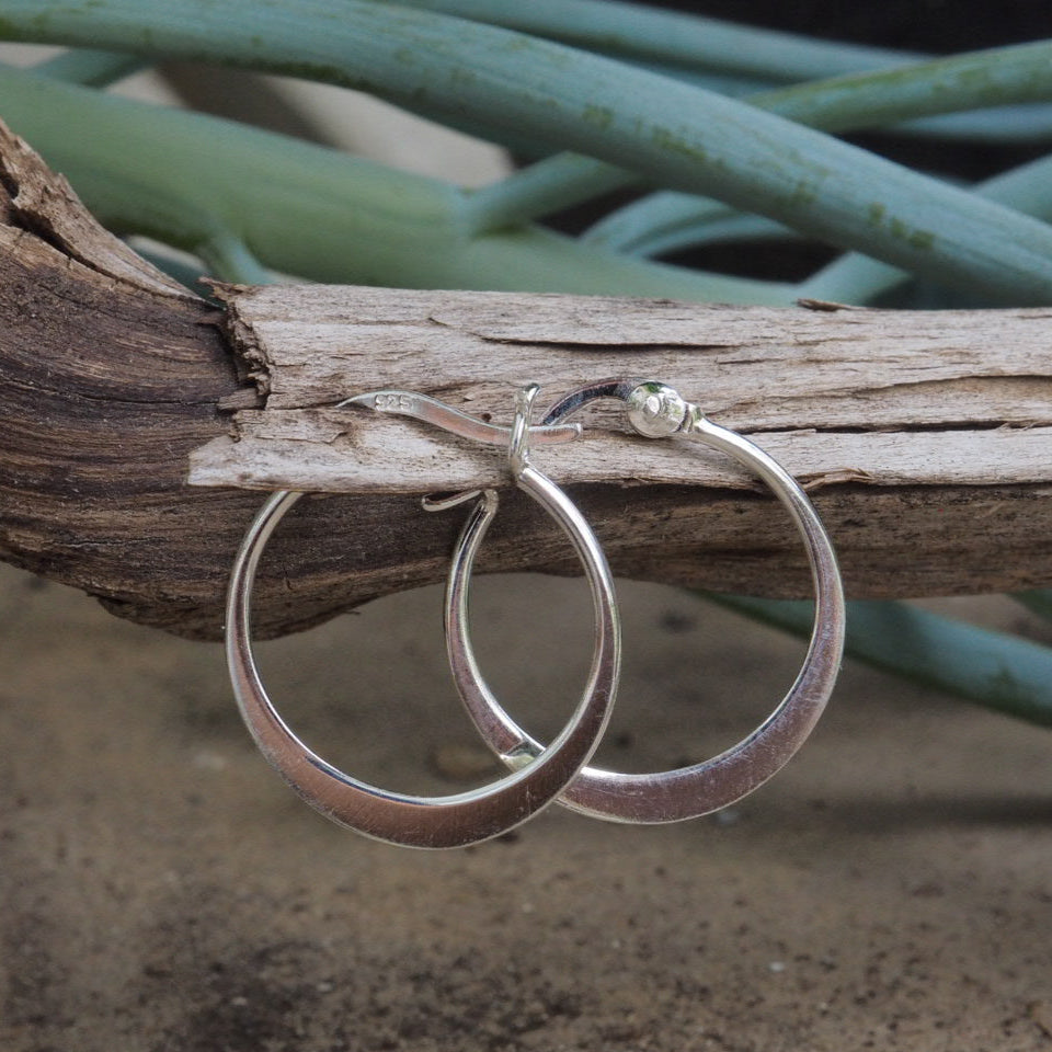 Moon Line silver hoop earrings