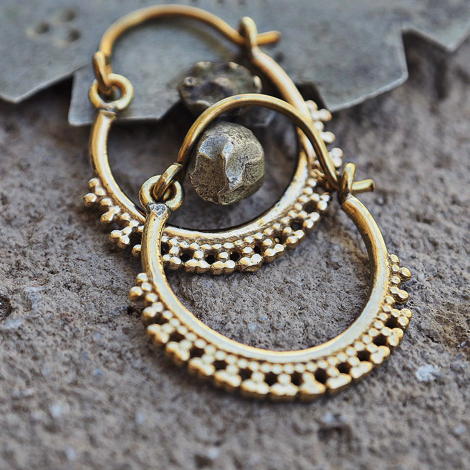 Coreopsis gold brass hoop earrings