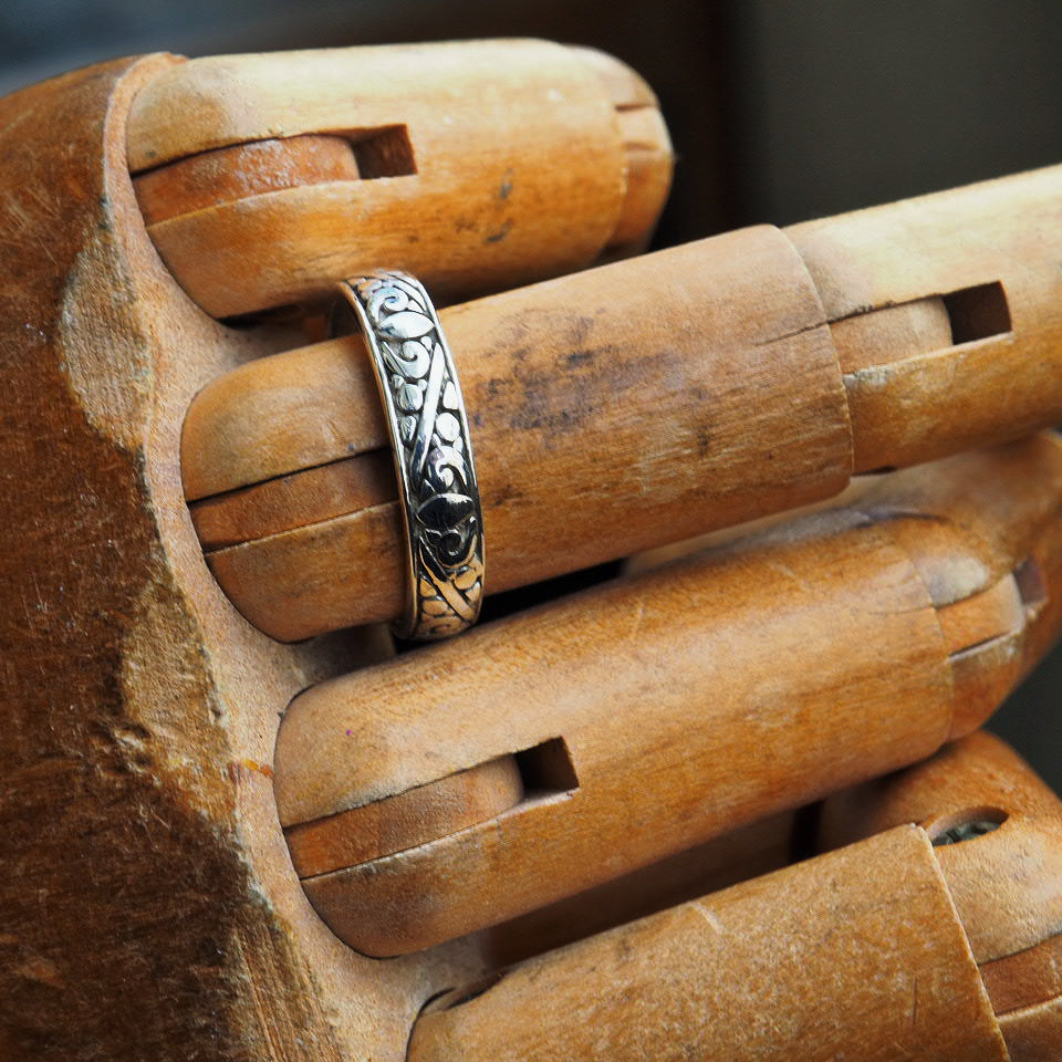 Lhotse sterling silver ring