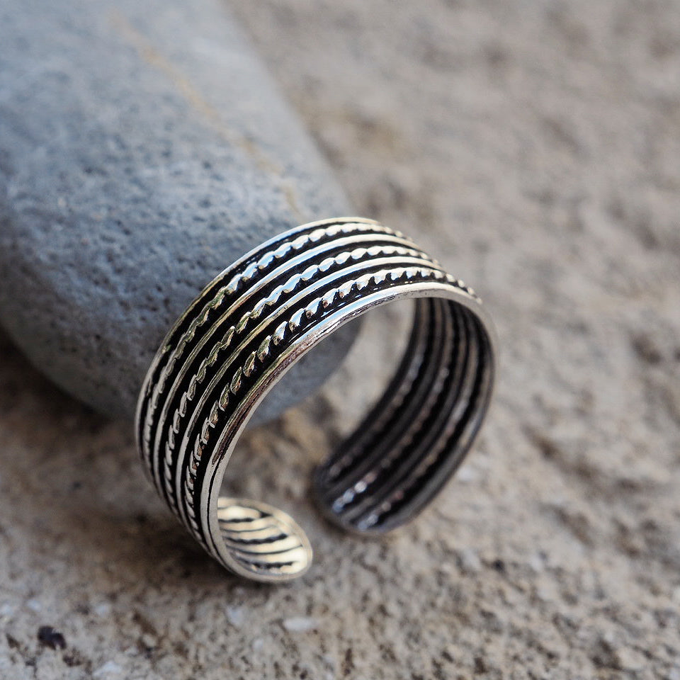 Rebel Yell silver small adjustable ring