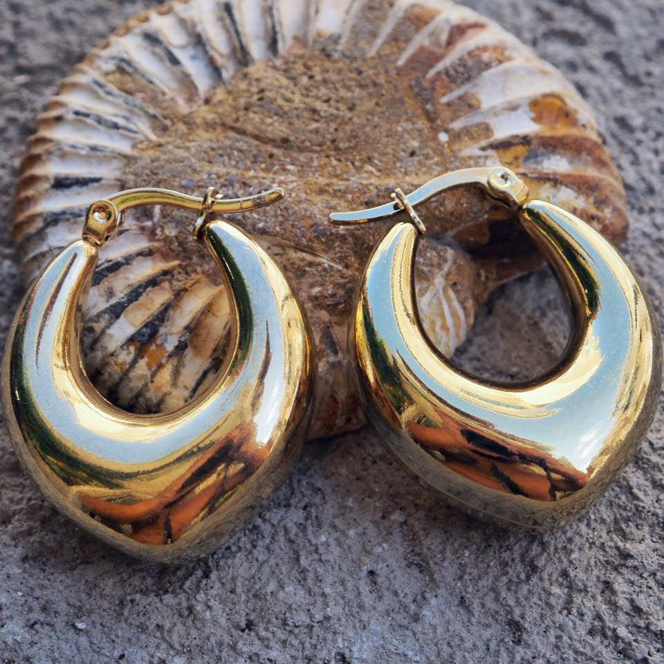 Sol gold hoop earrings