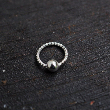 Halo Thread shinny silver piercing ring