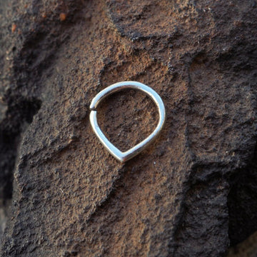 Rebel silver piercing ring