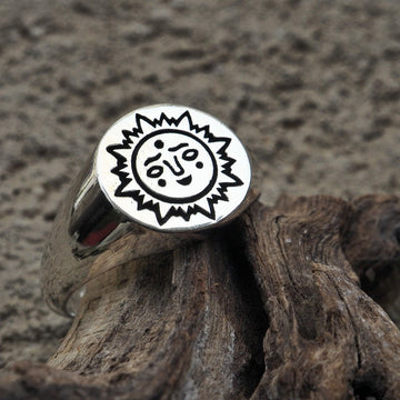 sooraj sterling silver signet ring