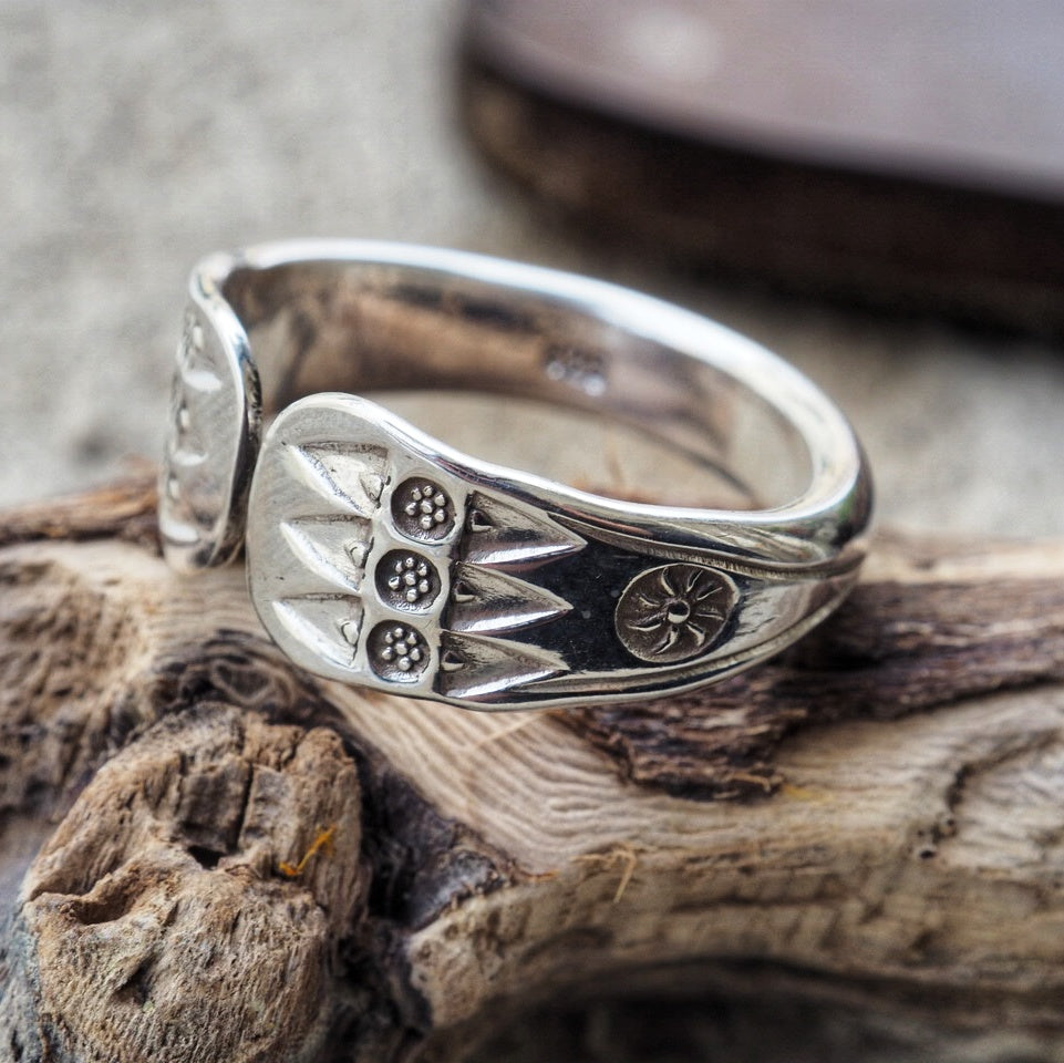 Oros adjustable silver ring