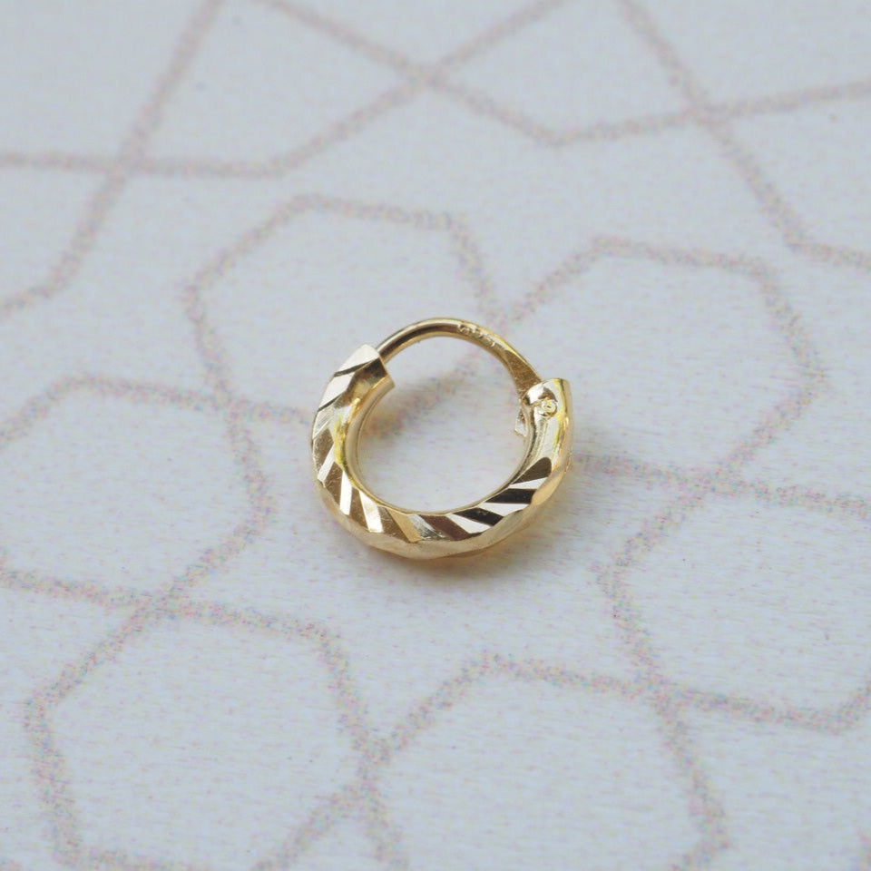Twist gold plated piercing ring