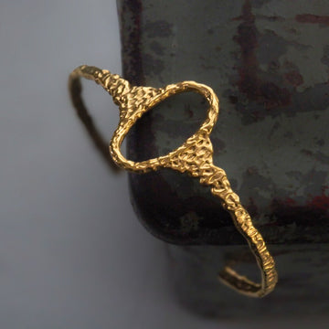 halo gold bracelet