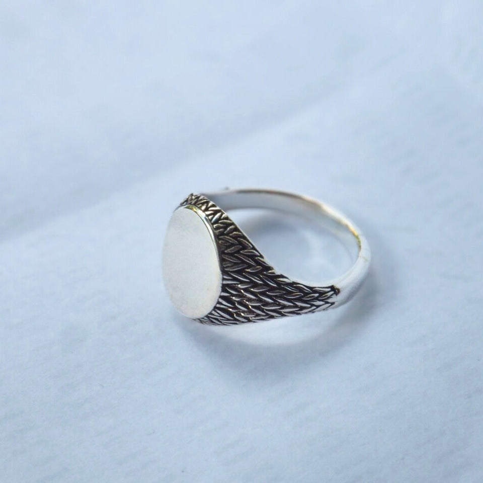Nysa silver ring - Magnetica