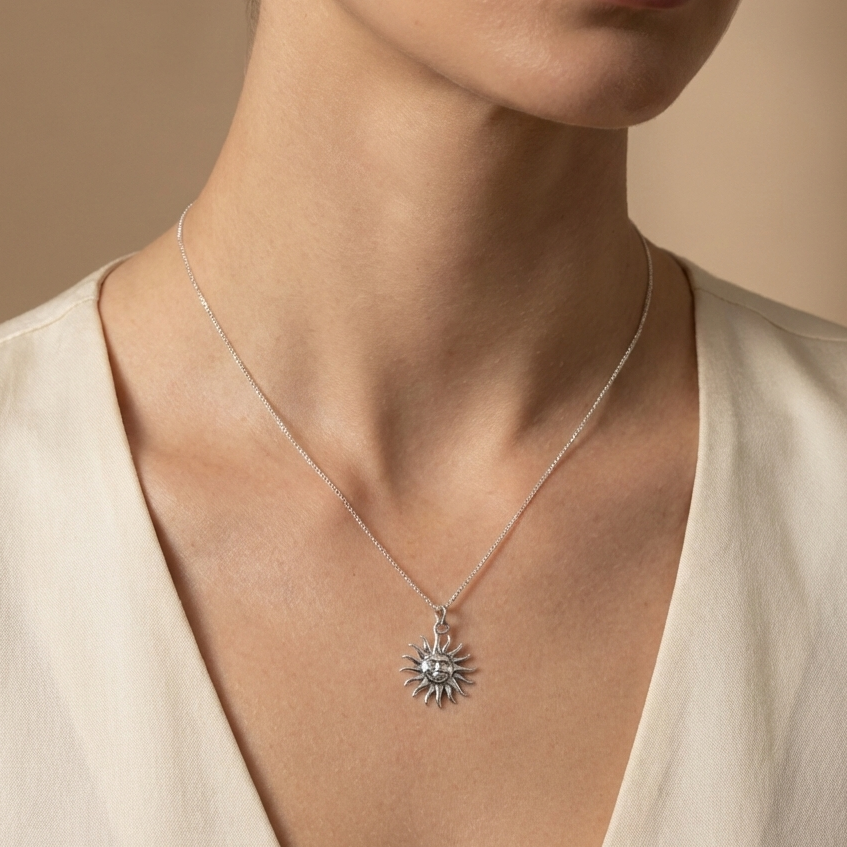 Aura silver necklace