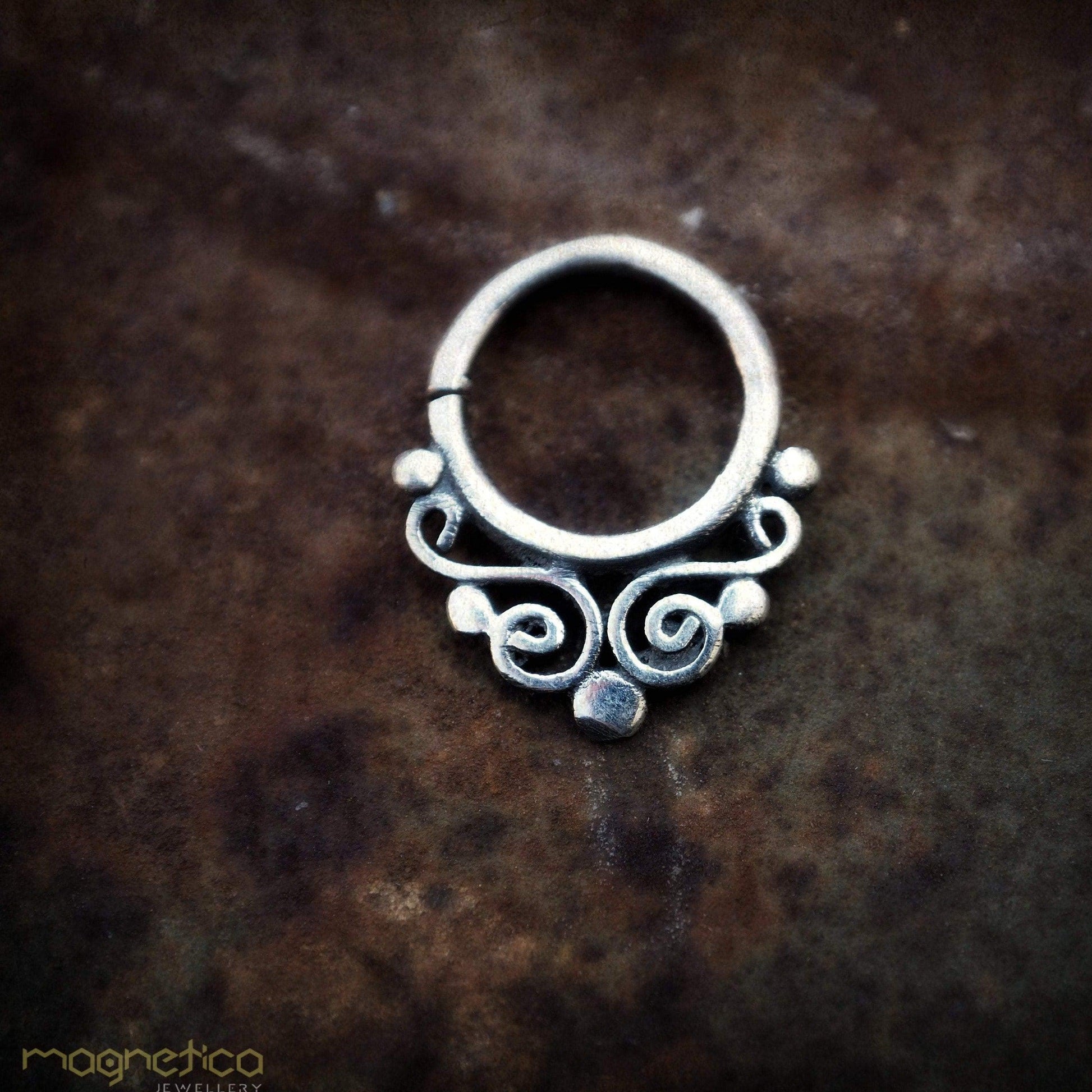 Ethnic spiral silver Piercing ring-piercing-Magnetica