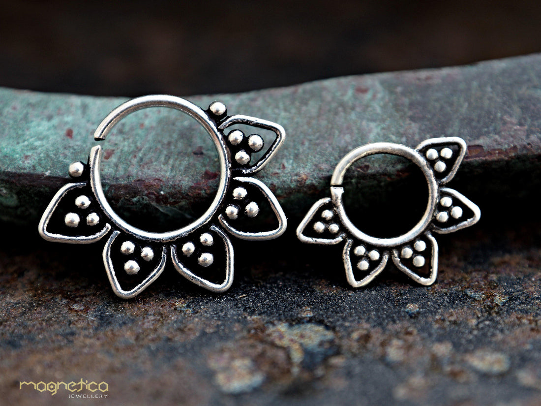 Flower piercing silver&gold,gauges-18,20 available!-piercing-Magnetica