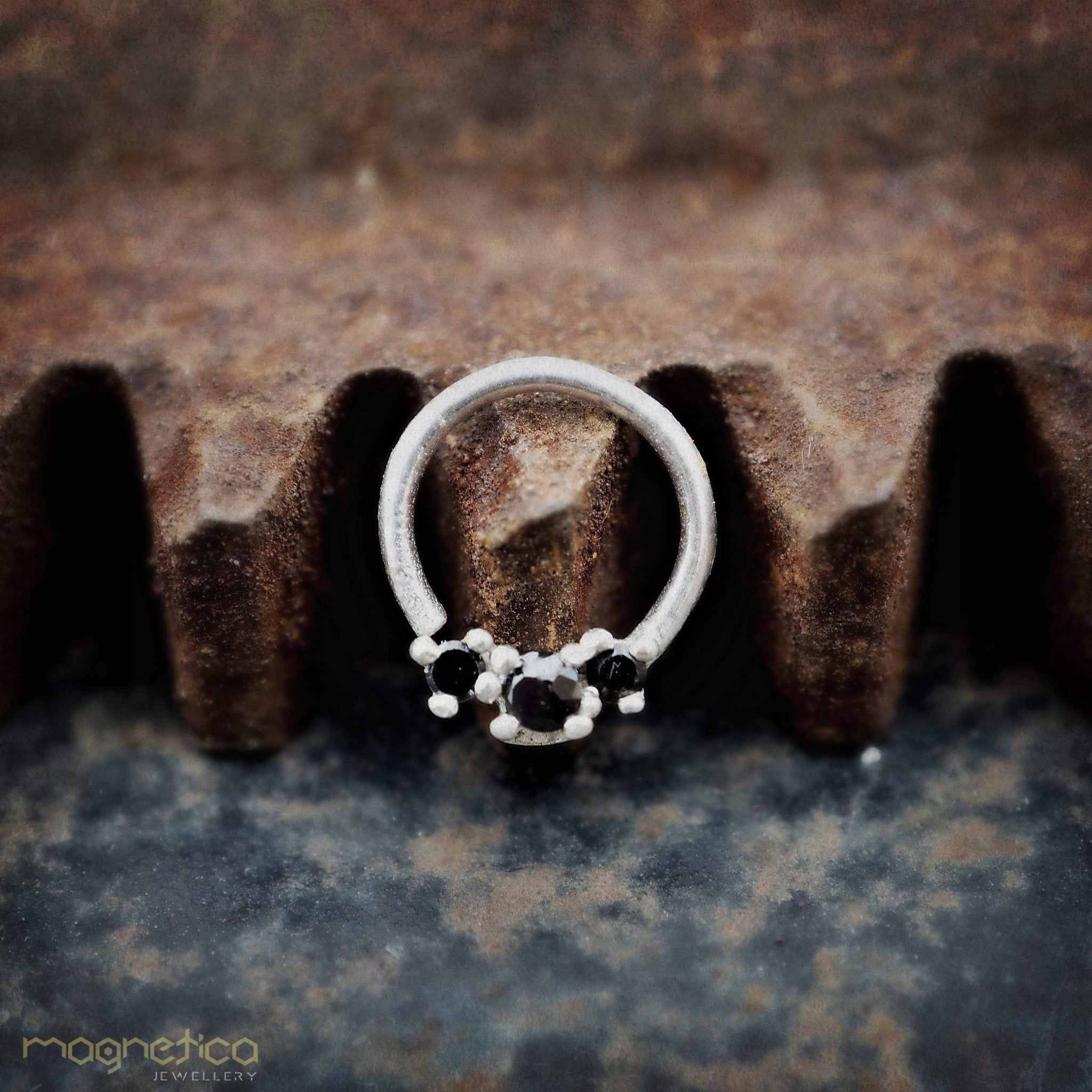 Gold and silver piercing with onyx stones-piercing-Magnetica