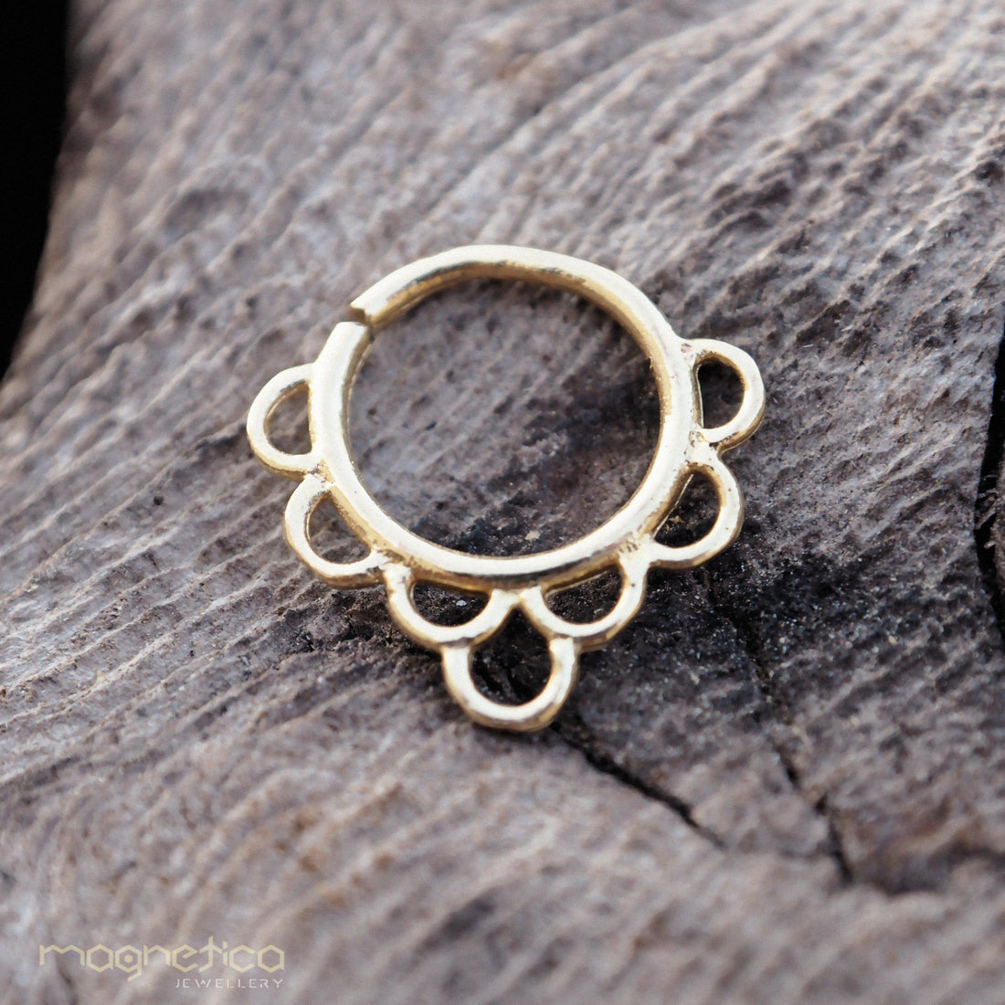 Minimal flower sterling silver&18.K Gold piercing Ring fits septum, Tragus, Helix nose ring.-piercing-Magnetica