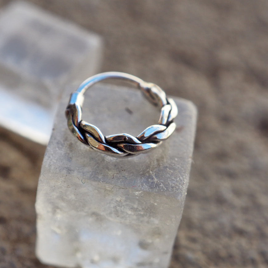 wires silver piercing ring