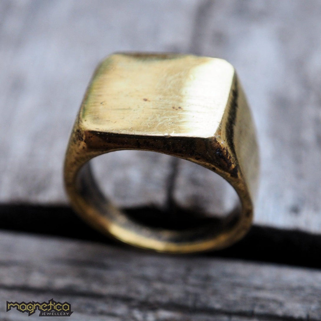 Signet square gold brass ring