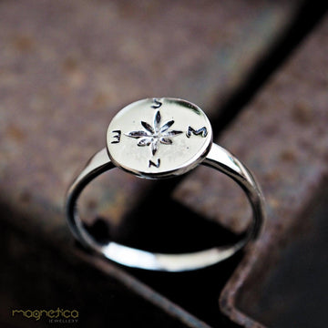 Rose compass sterling silver ring