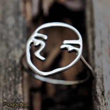 face one line sterling silver ring