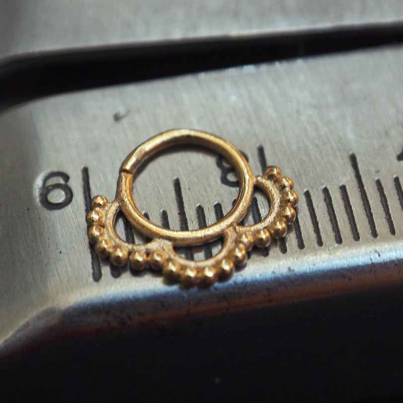 gold plated small flower piercing ring