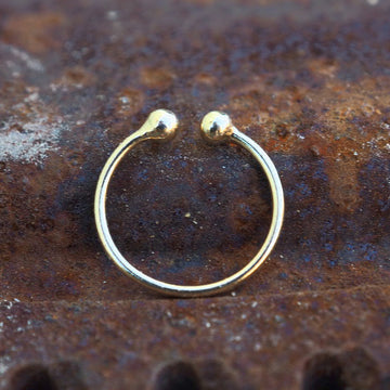 Gold thin fake piercing