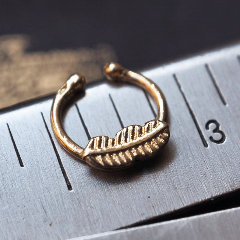 Gold feather fake piercing ring