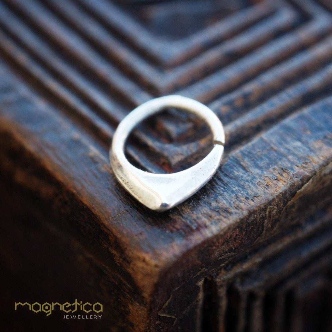 Tribal sterling silver piercing septum Ring-piercing-Magnetica