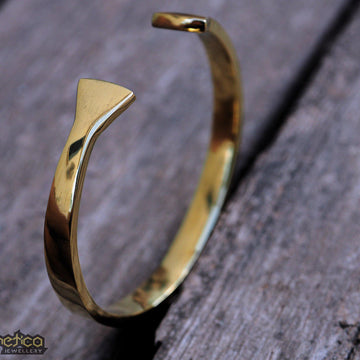 Triangles cuff bracelet-bracelet-Magnetica