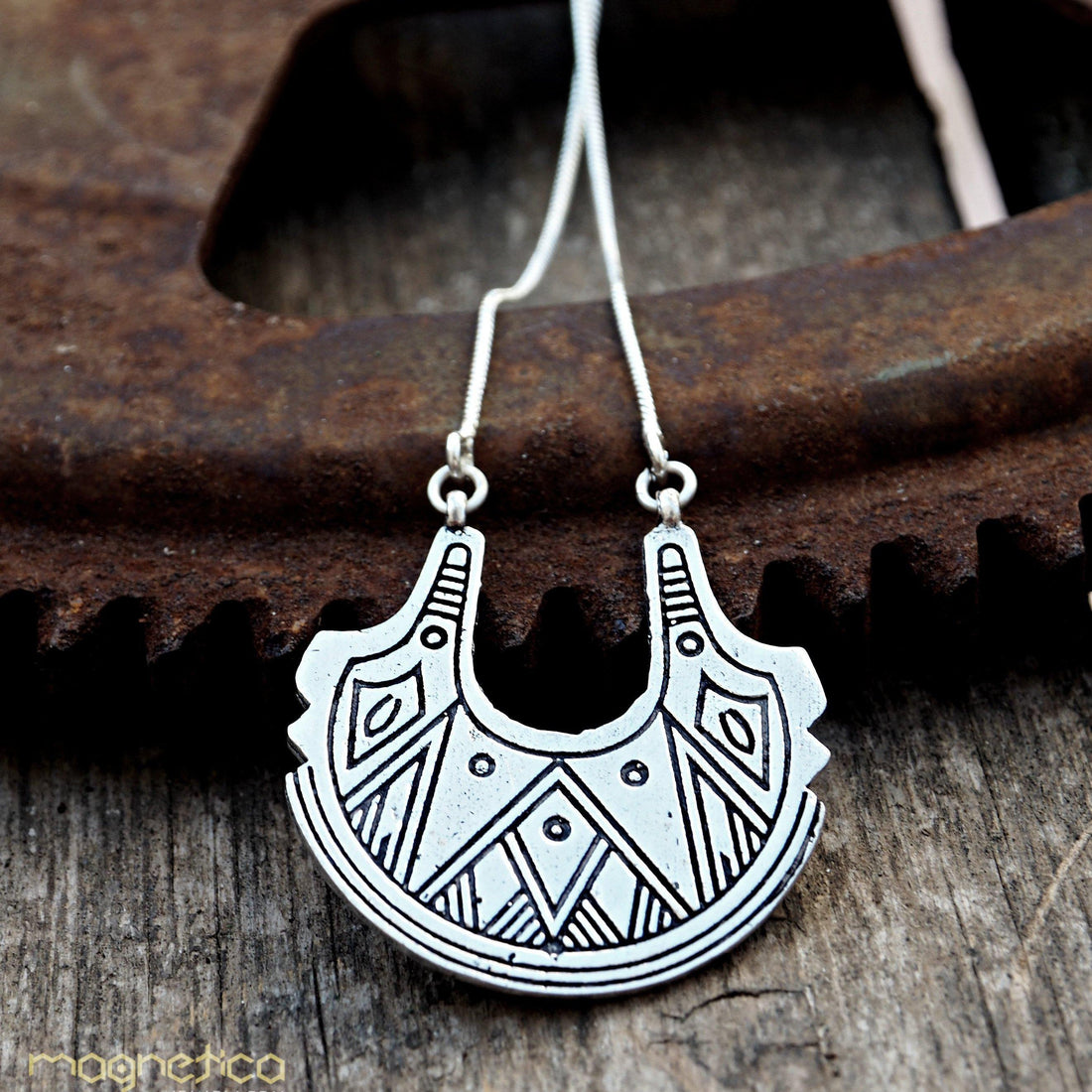 Tribal Afrocentric pattern white-brass pendant-necklace-Magnetica