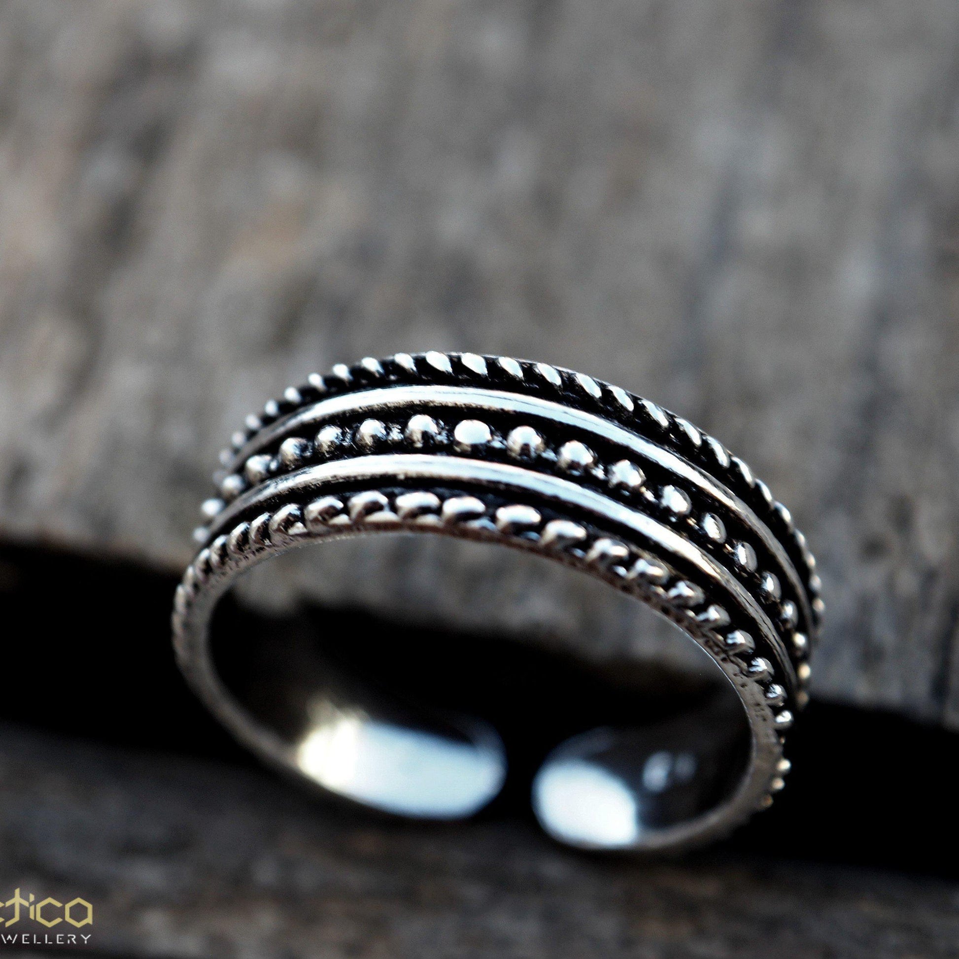 Tribal oxidized silver toe-midi-knuckle ring,adjustable one size fits all!-ring-Magnetica