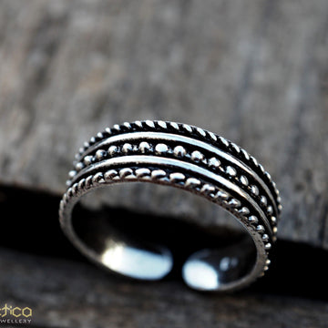 Tribal oxidized silver toe-midi-knuckle ring,adjustable one size fits all!-ring-Magnetica