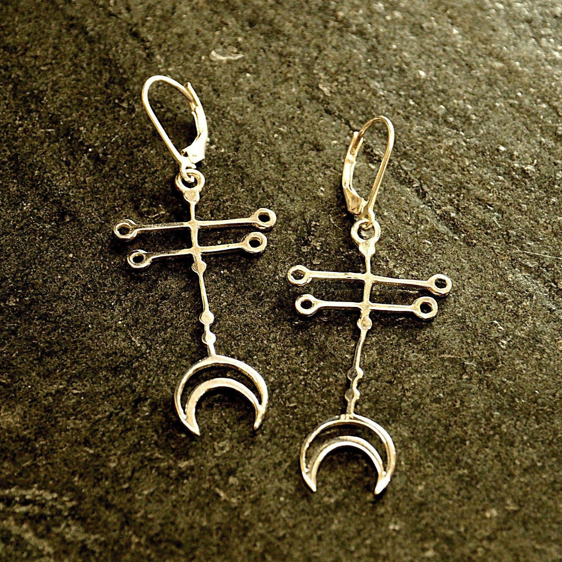 Waxing Crescent Moon silver earrings-earrings-Magnetica