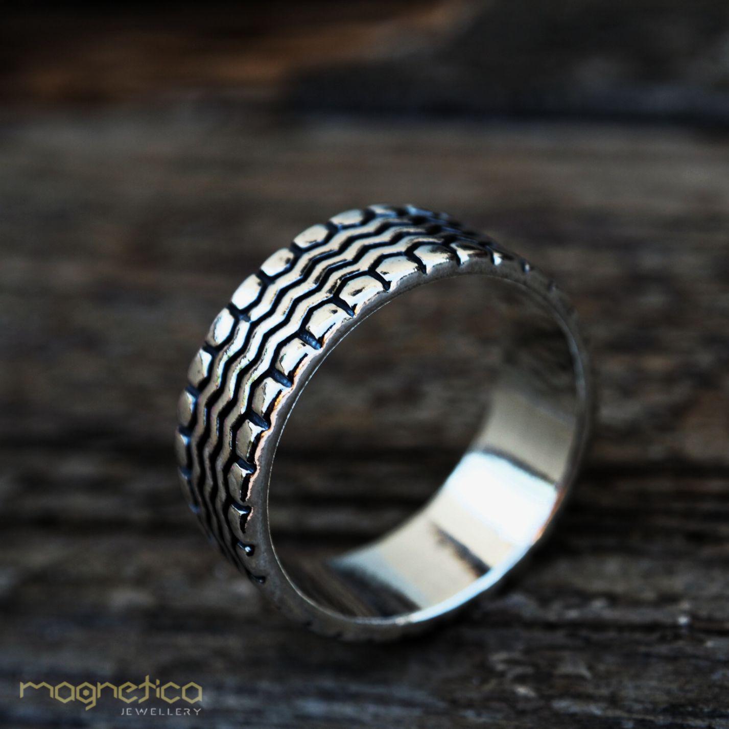 Yakuza sterling silver ring-ring-Magnetica