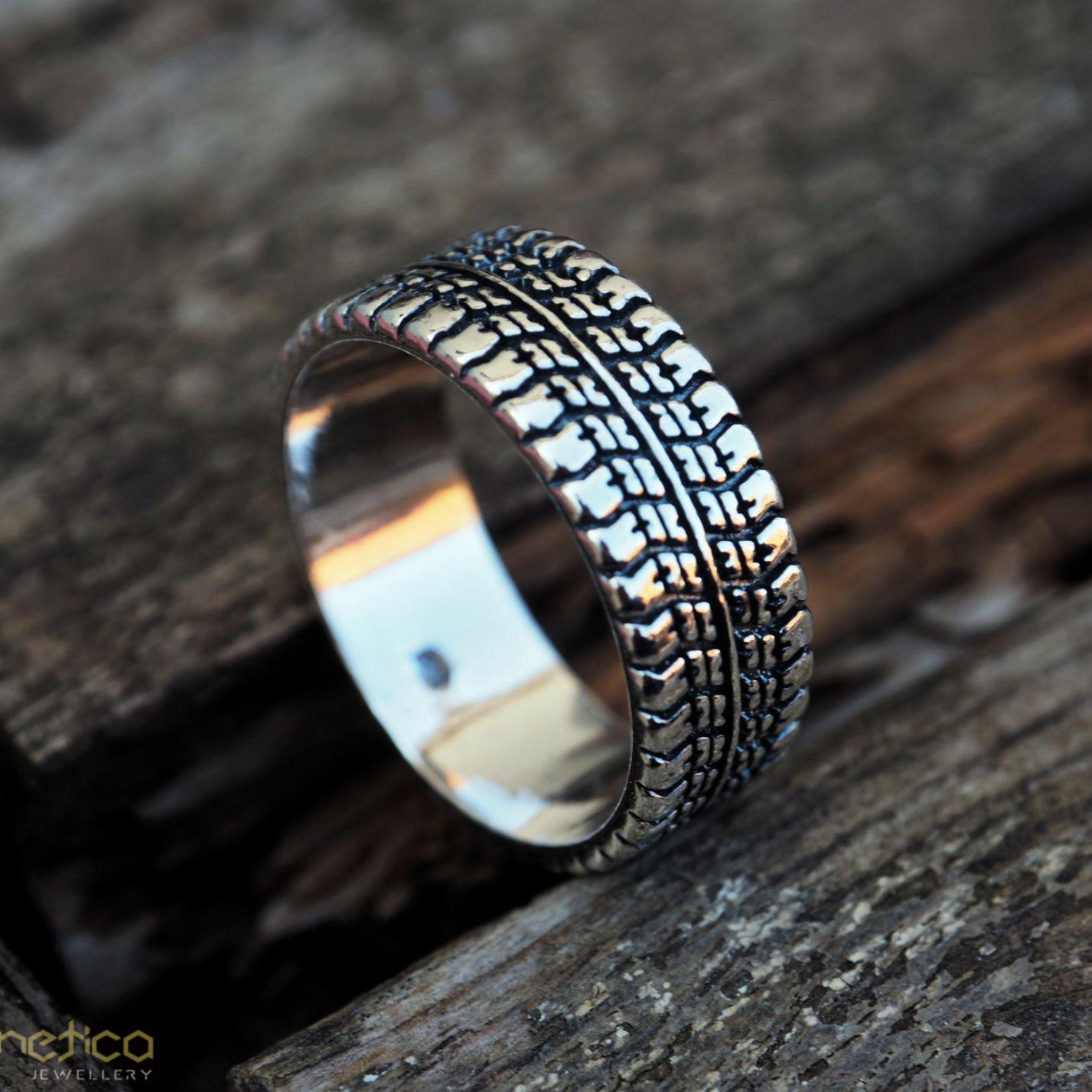 Yakuza-A-sterling silver ring-ring-Magnetica